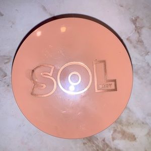 Sol body face and body bronzer in light